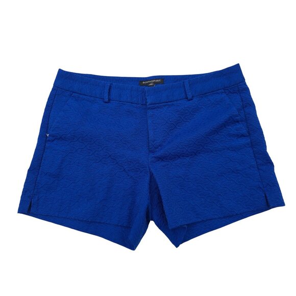 Banana Republic Womens Textured Embossed Blue Shorts Size 8 With Pockets - Picture 1 of 7
